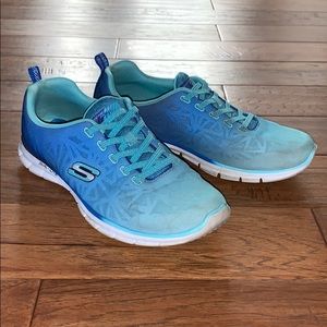 Women’s Dual Lite Sketches